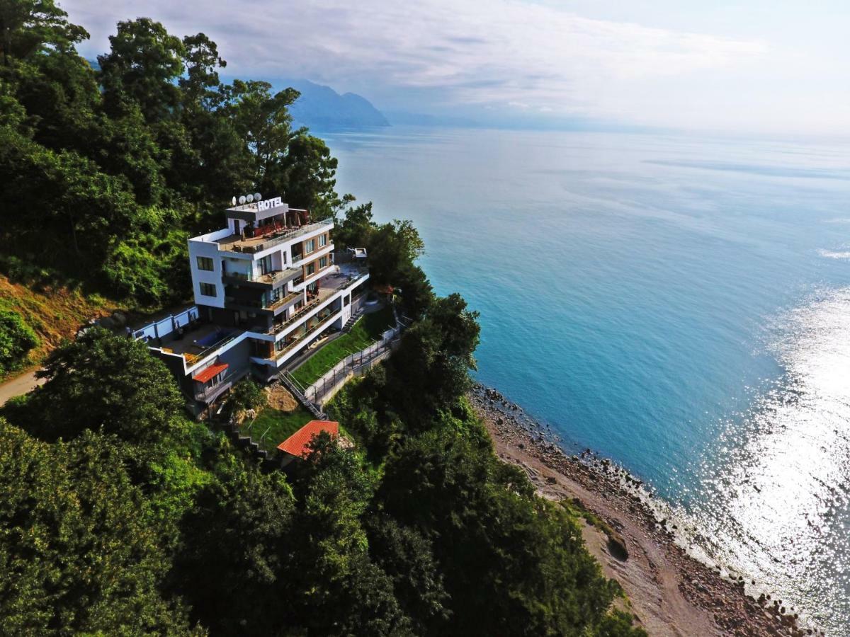 Hotel Montana Kvariati Exteriör bild